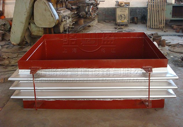 矩形<a href=http://www.doubaoshanghui.cn target=_blank class=infotextkey>補償器</a>